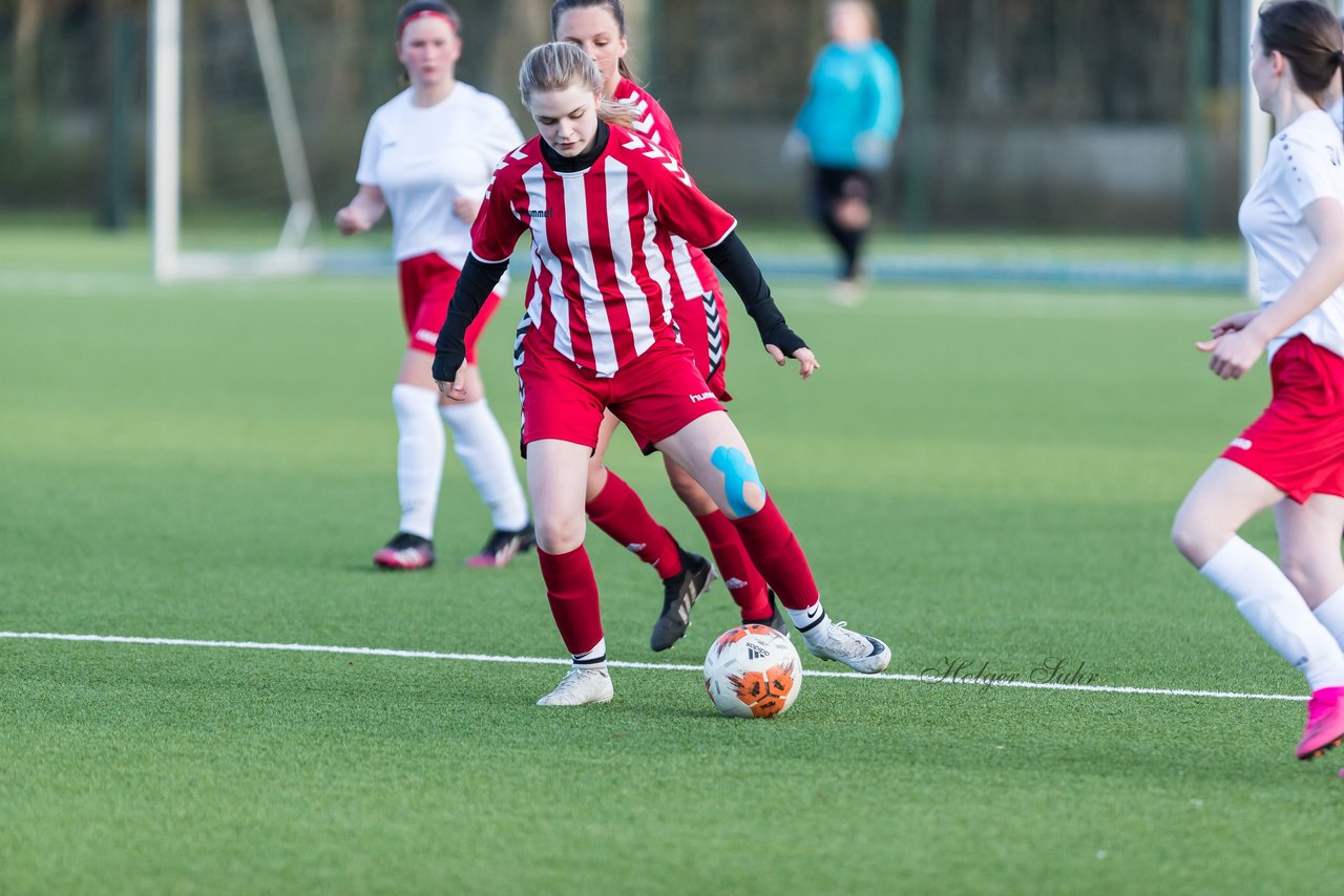 Bild 110 - wBJ SV Wahlstedt - TuS Tensfeld : Ergebnis: 0:1